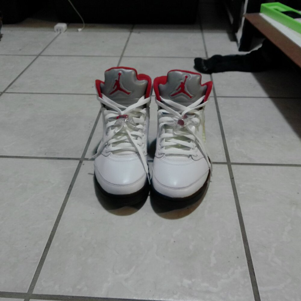 Jordan 5 Retro Fire Red Silver Tongue (2020)